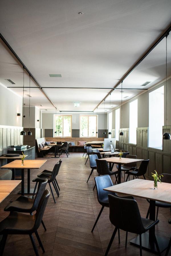 Hotel Restaurant Joseph Bruckneudorf Exterior photo